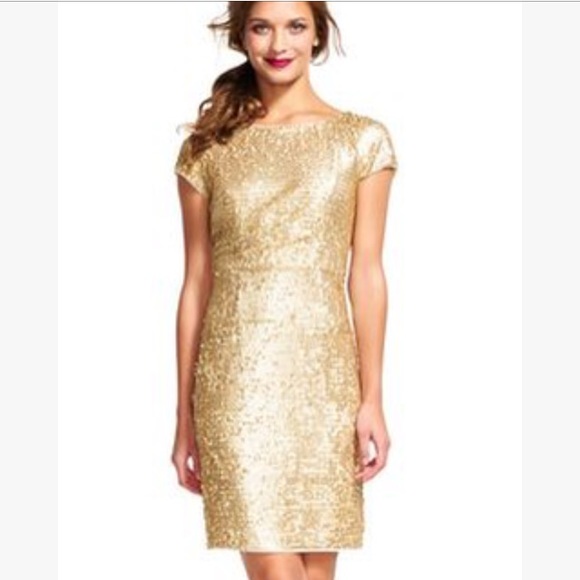 Adrianna Papell Dresses & Skirts - Adrianna Papell Gold Sequin Short Sleeve Dress